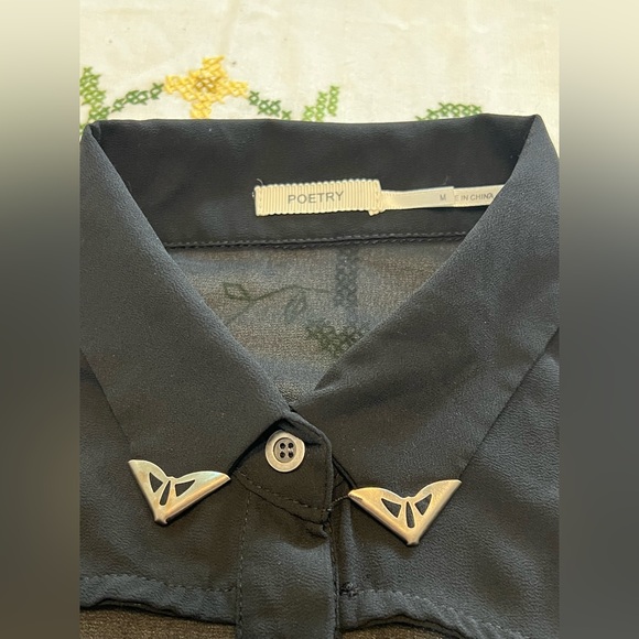 🥈 Poetry Sheer Hi-Low Collar Tip Cut-Out Blouse - Picture 9 of 12